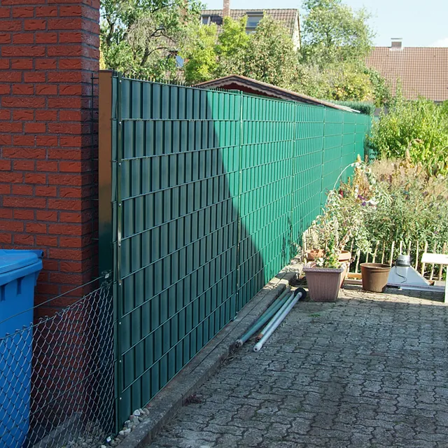 Sichtschutz DSM mit Sichtschutzstreifen grün