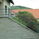 Ziergitter Senkrechtstaebe mit Spitze und Ornament anthrazit