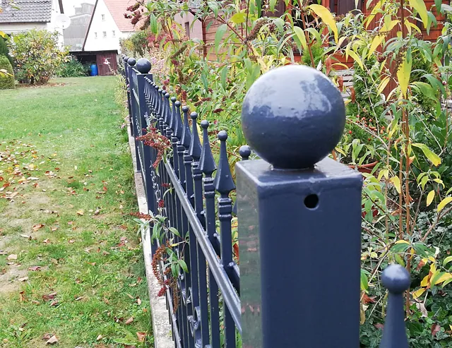 Ziergitter Senkrechtstaebe mit Spitze anthrazit 