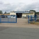 Schiebetor elektrisch Nebeneingangstuer blau